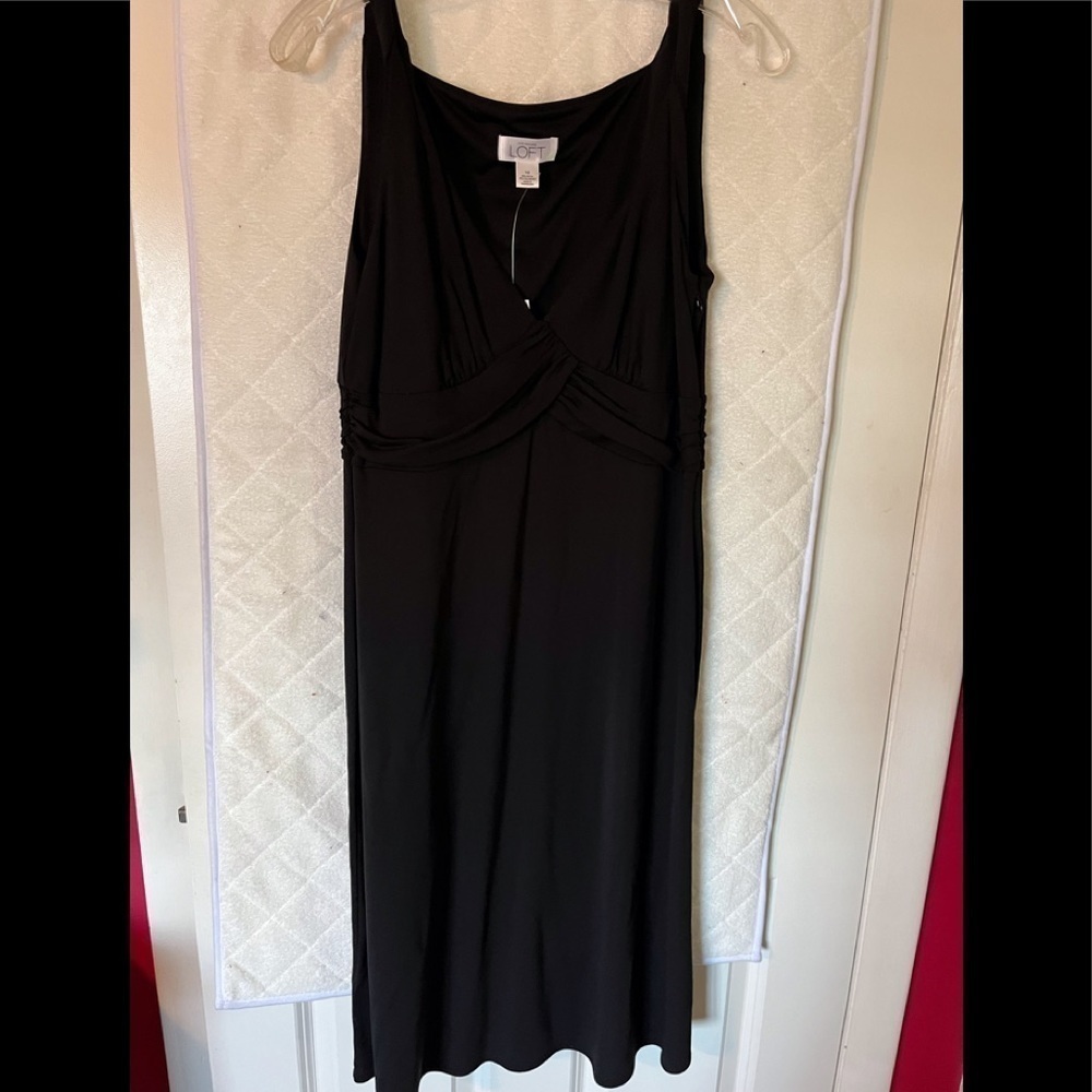LOFT Little Black Dress. NWT. Size 10 - Picture 2 of 6